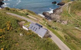 Cliff-Top Cottage On Coast Path W/Panoramic Views